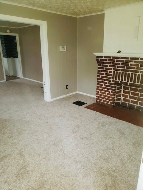 327-329 S Wayne Ave - Photo 2 of 13