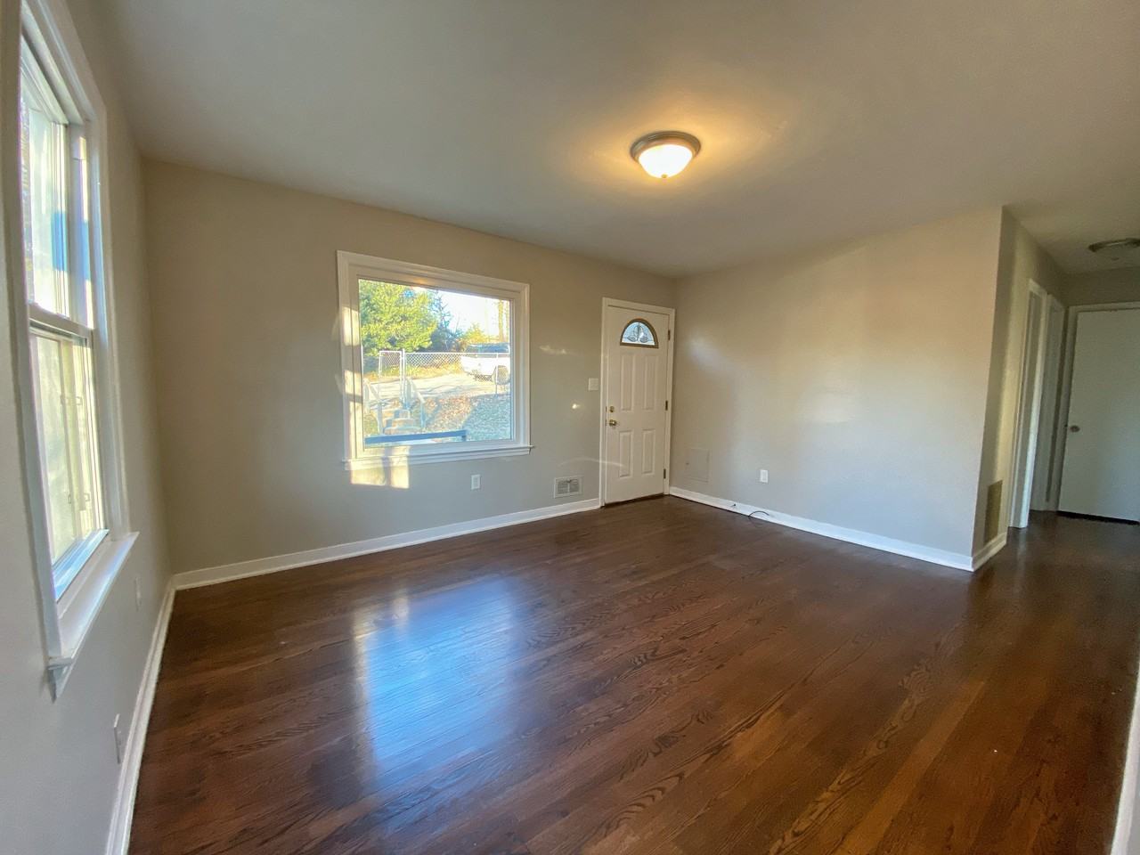 3810 Vermont Ave Nw - Photo 3 of 13