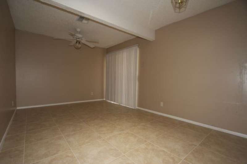 6348 W Flower St - Photo 3 of 7
