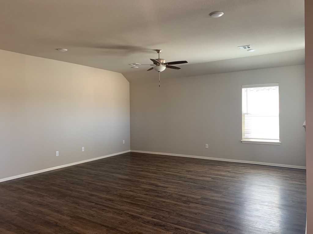 12468 S Norwood Ave - Photo 4 of 17