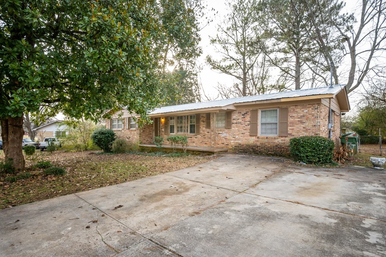 3403 Mallory Ave Nw - Photo 2 of 28