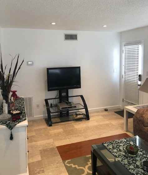 1305 S Atlantic Ave - Photo 3 of 32