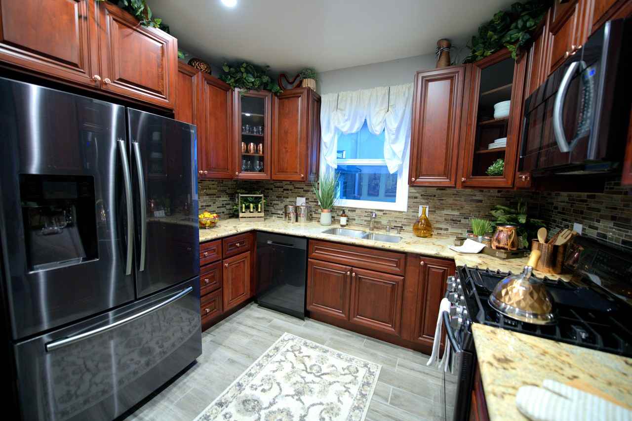 1512-1514 Willow St - Photo 4 of 10