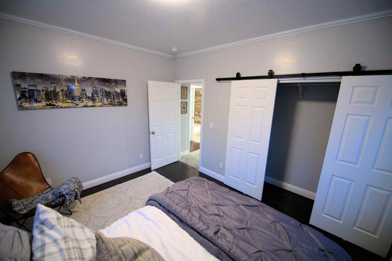 1512-1514 Willow St - Photo 5 of 10