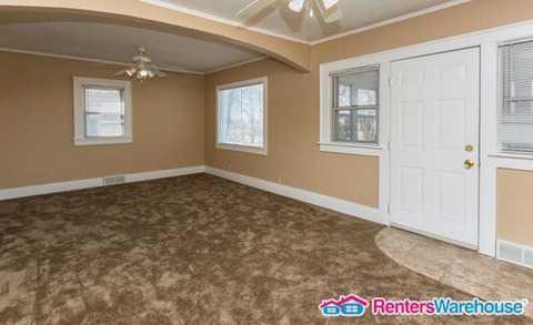 1229 Merle Hay Rd - Photo 2 of 21