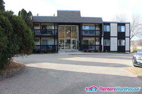 2470 Island Dr Apt 309 - Photo 3 of 15