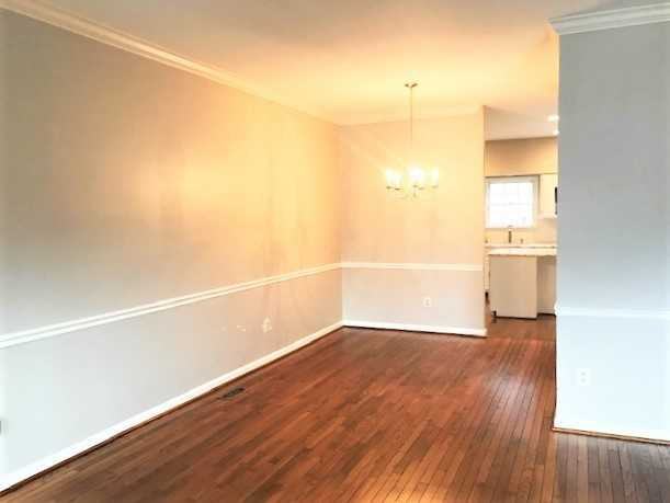 19 White Pine Ct - Photo 2 of 23