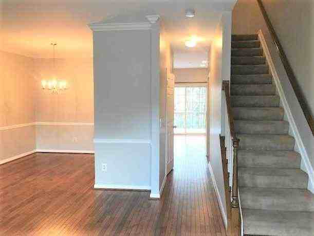 19 White Pine Ct - Photo 3 of 23