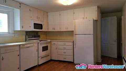 438 Cherry St - Photo 3 of 18