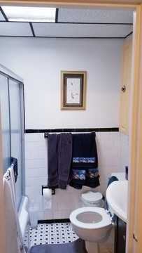 1111 Wedgewood Rd - Photo 2 of 3