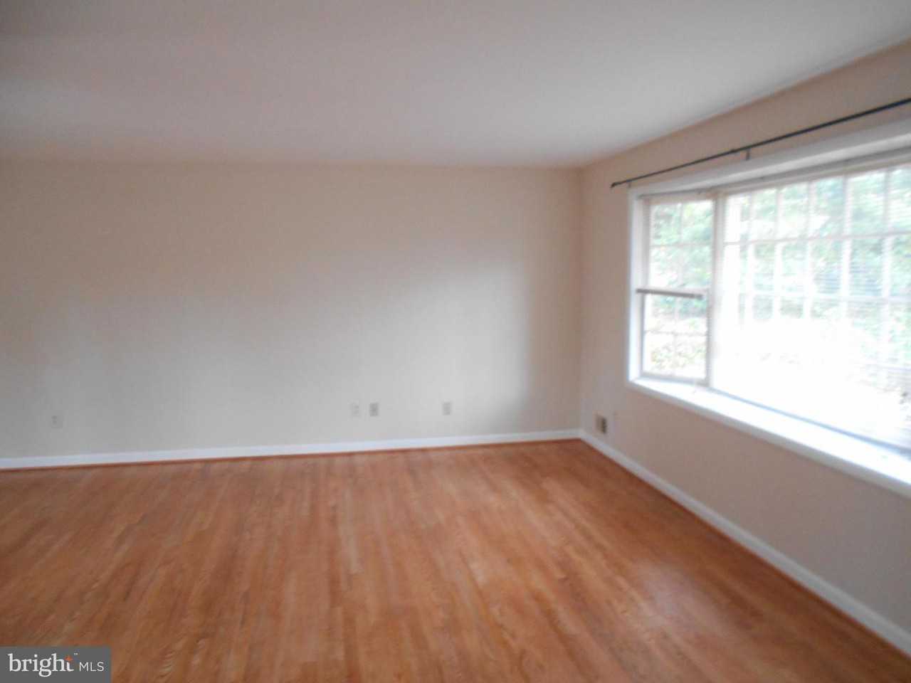 2300 William And Mary - Photo 3 of 10