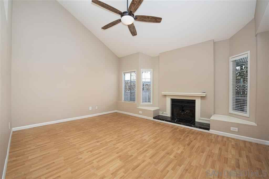 491 Bancroft Gln - Photo 3 of 16