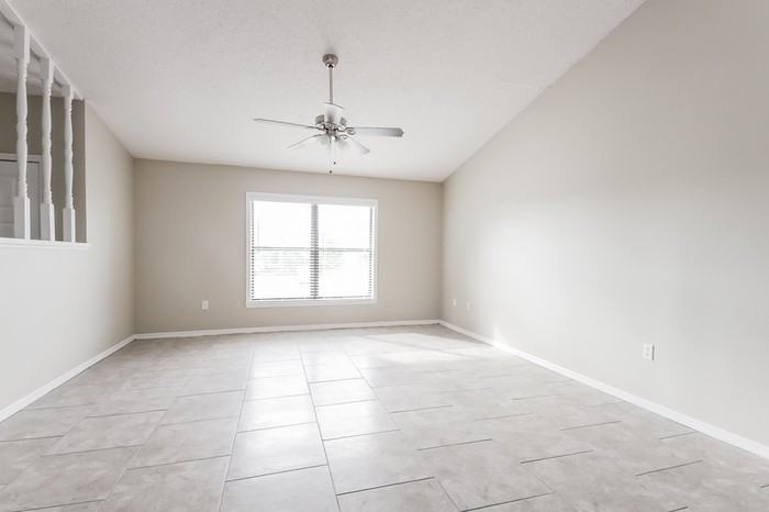 604 Basingstoke Court - Photo 3 of 15