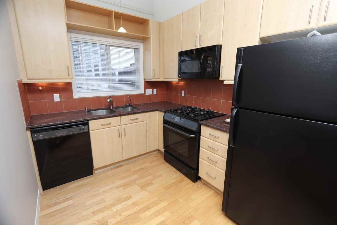 2 Level Condo in Connaught! (RP378) Apartments 407, 1026 12 Avenue SW 1026 12 Av, Calgary, AB