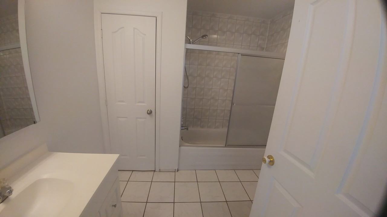 5225 Rue Rivard - Photo 3 of 7