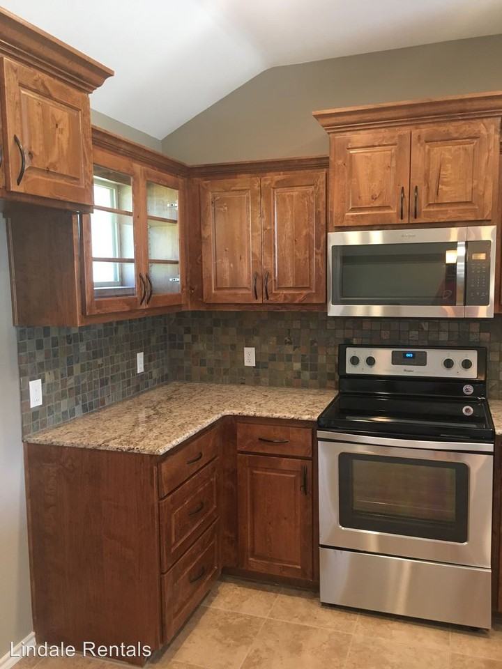 361 Molly Lane - Photo 3 of 16