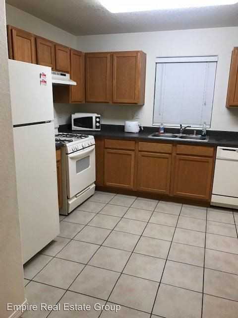 Arbors - Photo 2 of 9