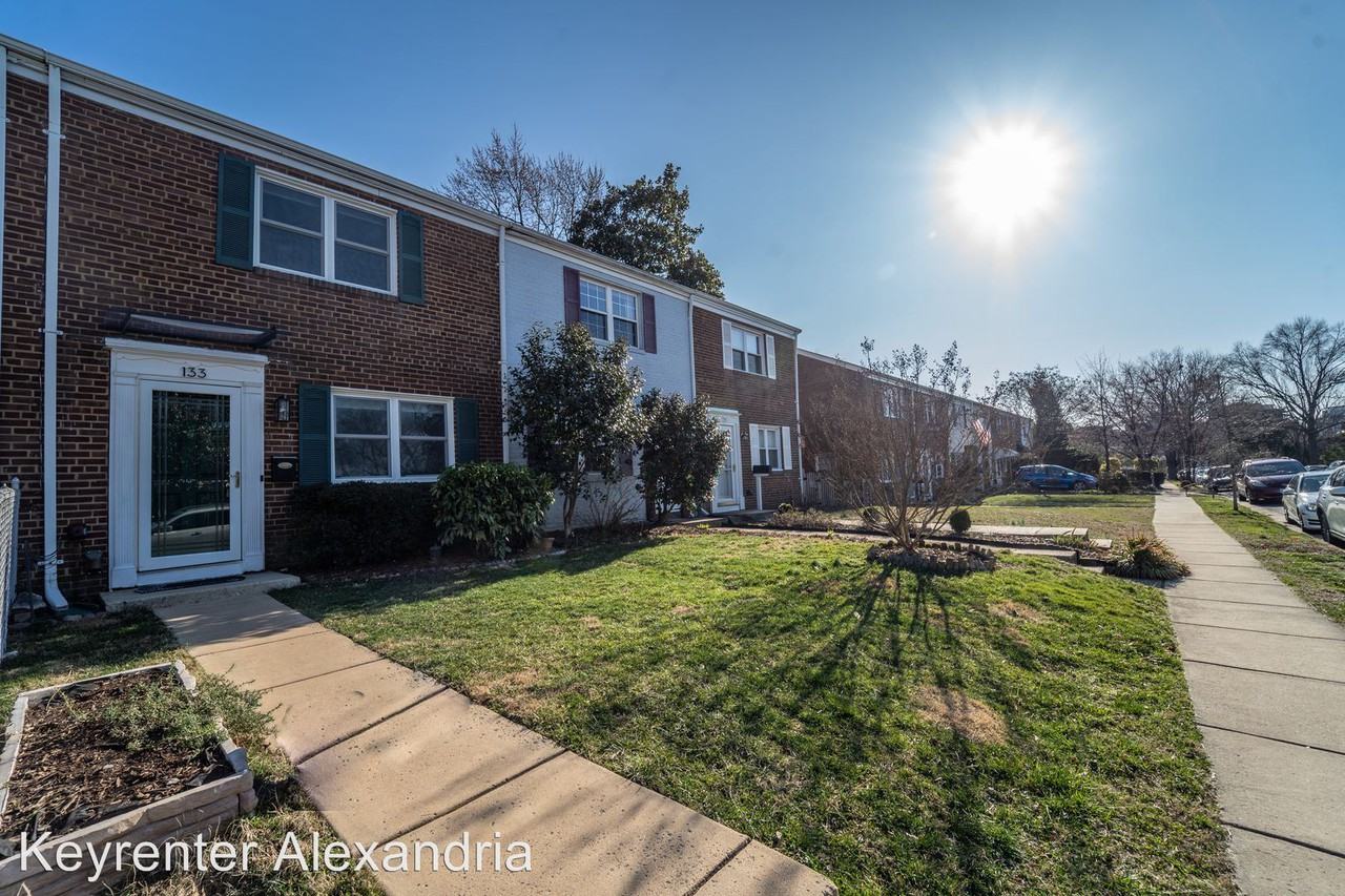 133 Mt Vernon Ave - Photo 2 of 21