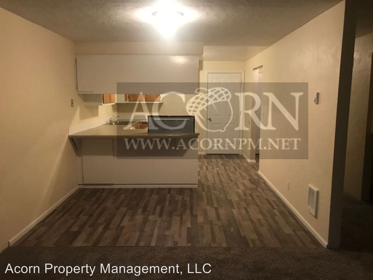 267 S 40th - Photo 2 of 10