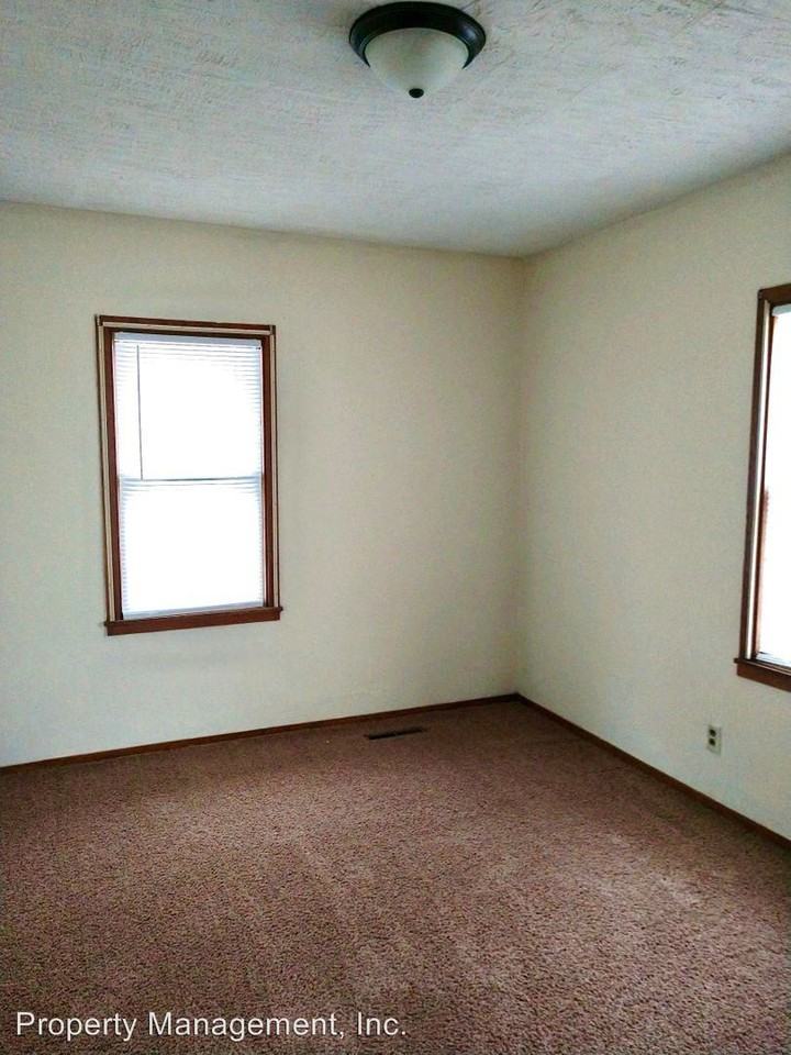 869 N 45th Street - Photo 2 of 4