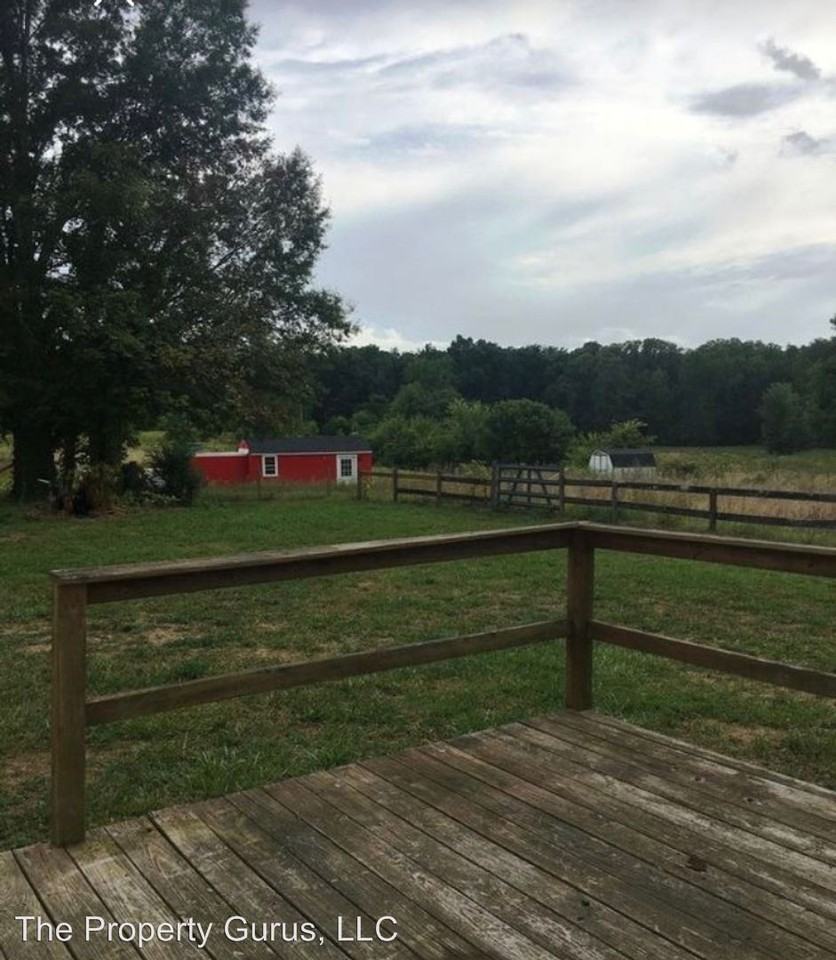 3167 Trenholm Rd. - Photo 2 of 26