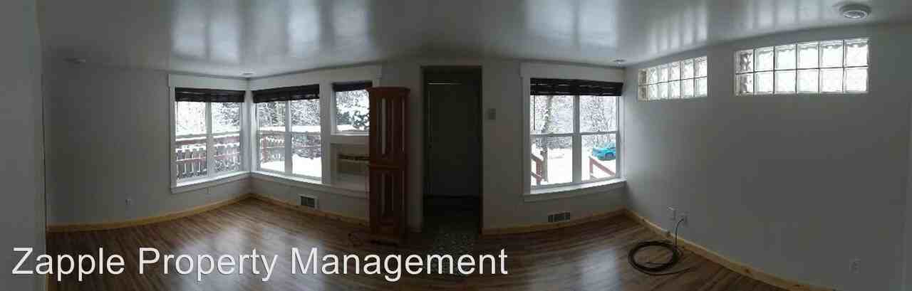 920 Pearl - Photo 2 of 6