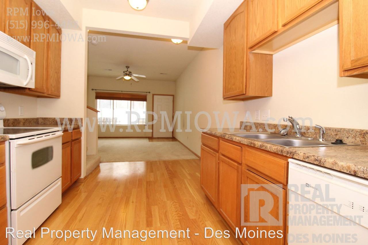 2241 Hart Ave #3 - Photo 2 of 12