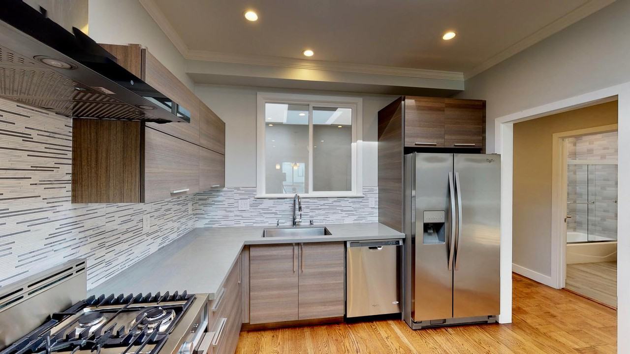 Modern Outer Sunset townhome with brick patio - Photo 5 of 15