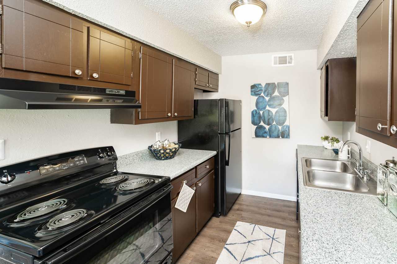 z-121020-Stone Ridge - Photo 4 of 12