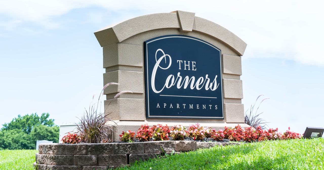 z-100120-The Corners - Photo 7 of 10