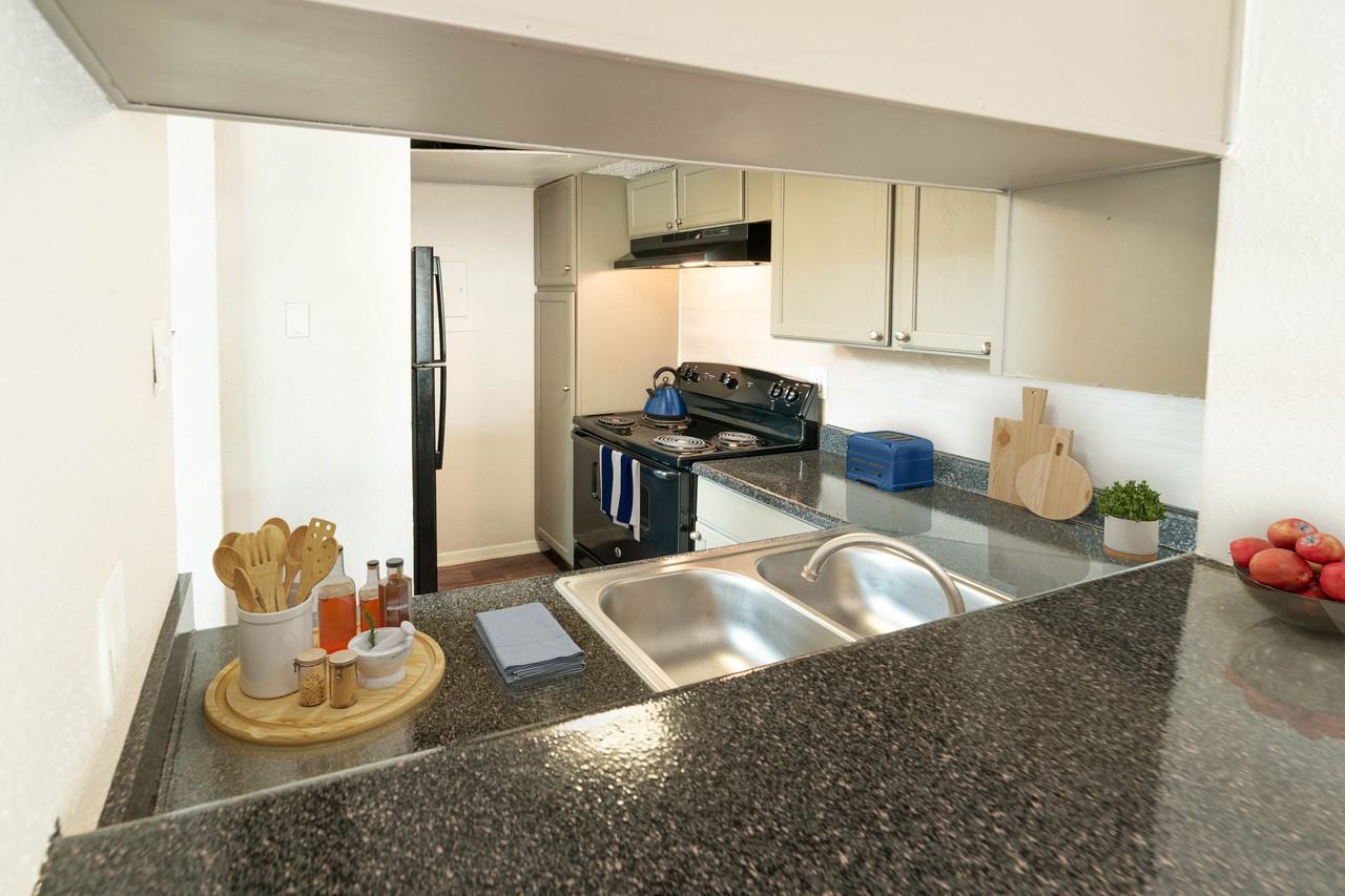 z-090820-Verona - Photo 3 of 9