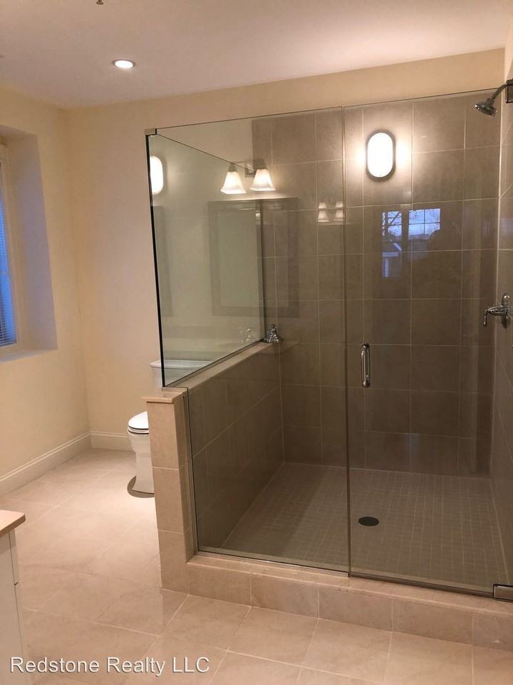 112 Johnson Woods Dr #103 - Photo 3 of 13