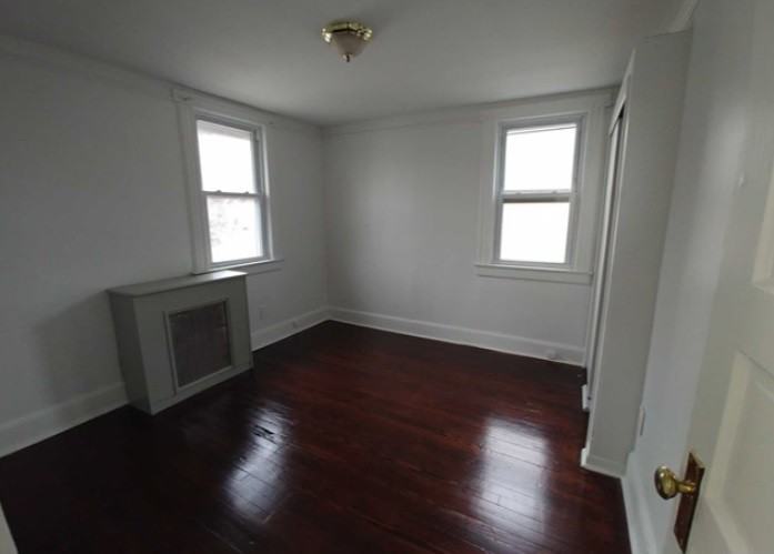 185 Fairview Ave 2 - Photo 3 of 6