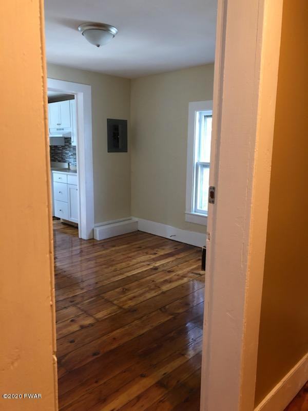 107 E Ann Apt. 3 St - Photo 2 of 14