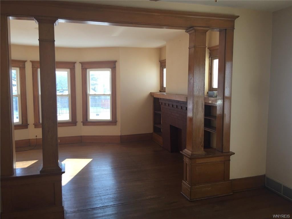 319 Kenmore Ave - Photo 2 of 7