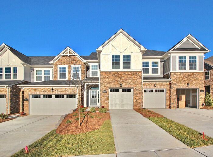5840 Clan Maclaine Dr - Photo 2 of 31