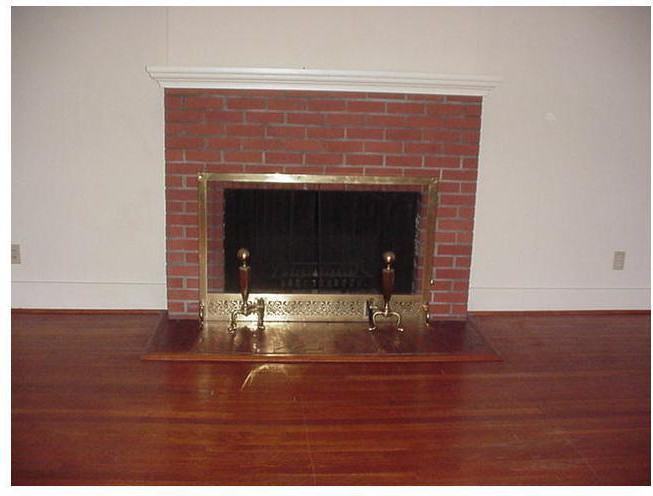 1374 Elk Avenue - Photo 2 of 5