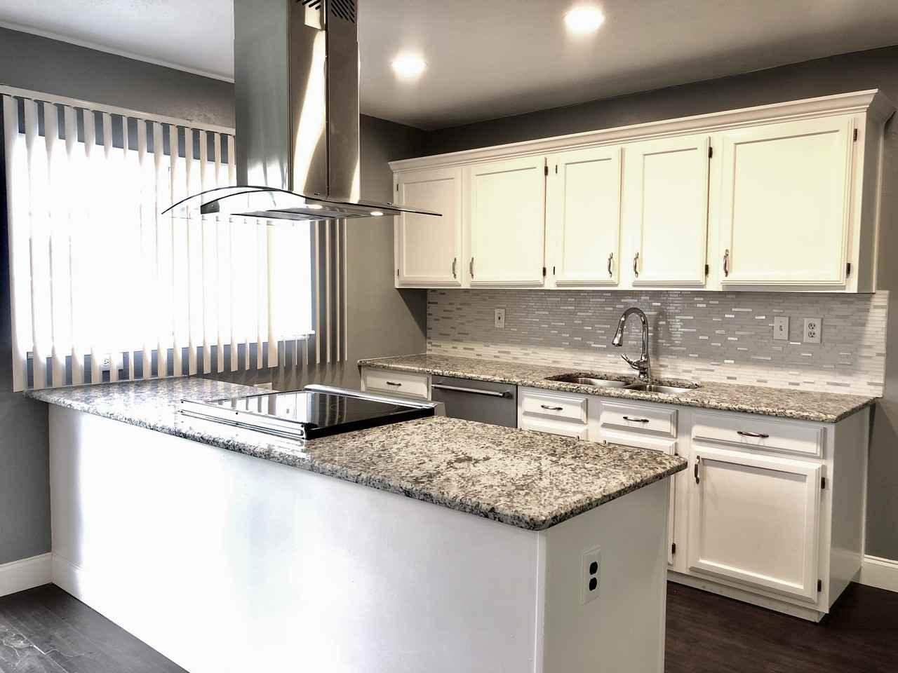 5309 Highgate Ln - Photo 2 of 9