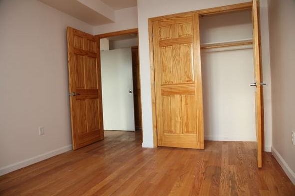 191 East 55th Street - Photo 3 of 5