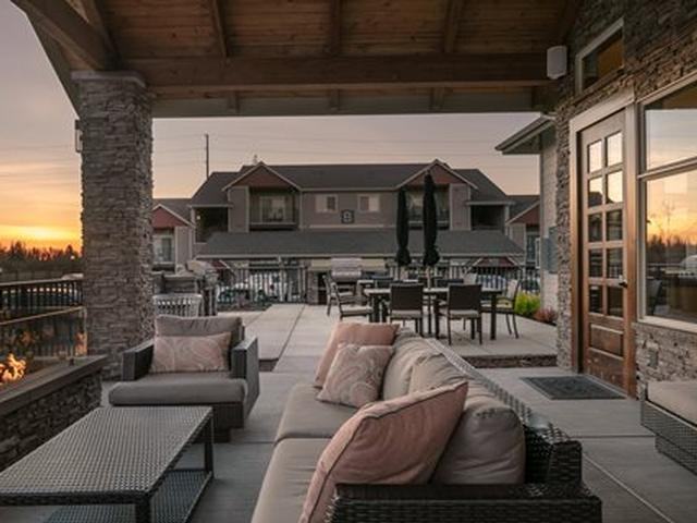 10304 20th St E - Photo 4 of 24