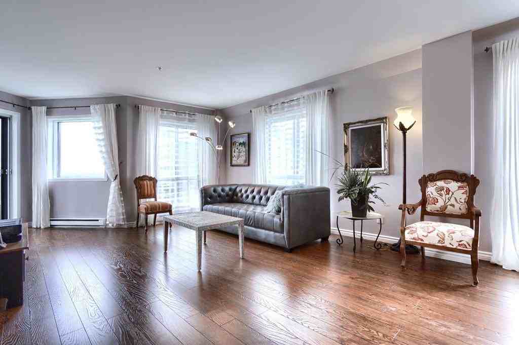 7680 Boulevard MarieVictorin 1006, Brossard, QC J4W 3L2 3 Bedroom Apartment for Rent PadMapper