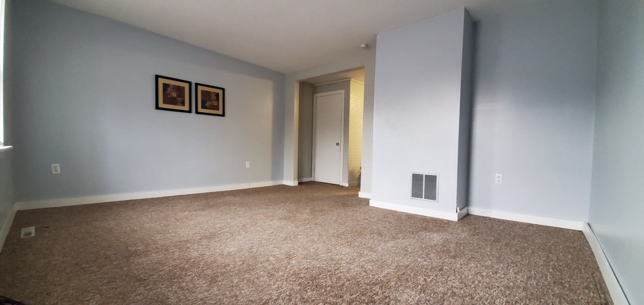 98 S Walnut St #98 - Photo 3 of 8