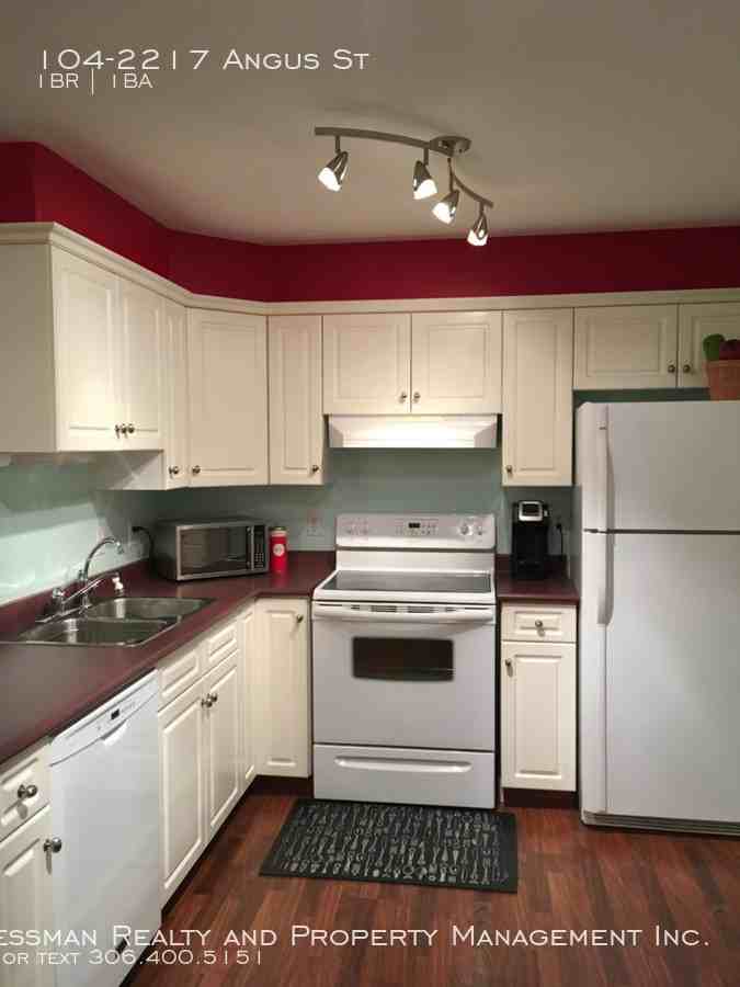 2217 Angus St - Photo 2 of 8