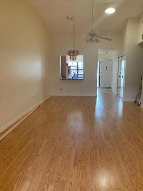 3648 Lakeville Way B - Photo 3 of 8