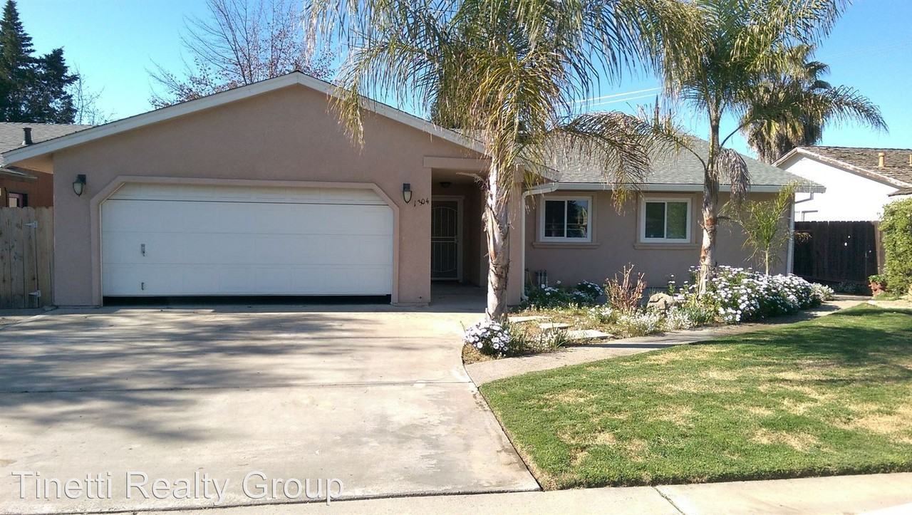 1304 Ventura Ave - Photo 2 of 10