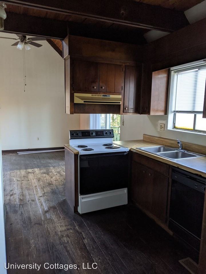 114 Old Central Rd - Photo 2 of 6