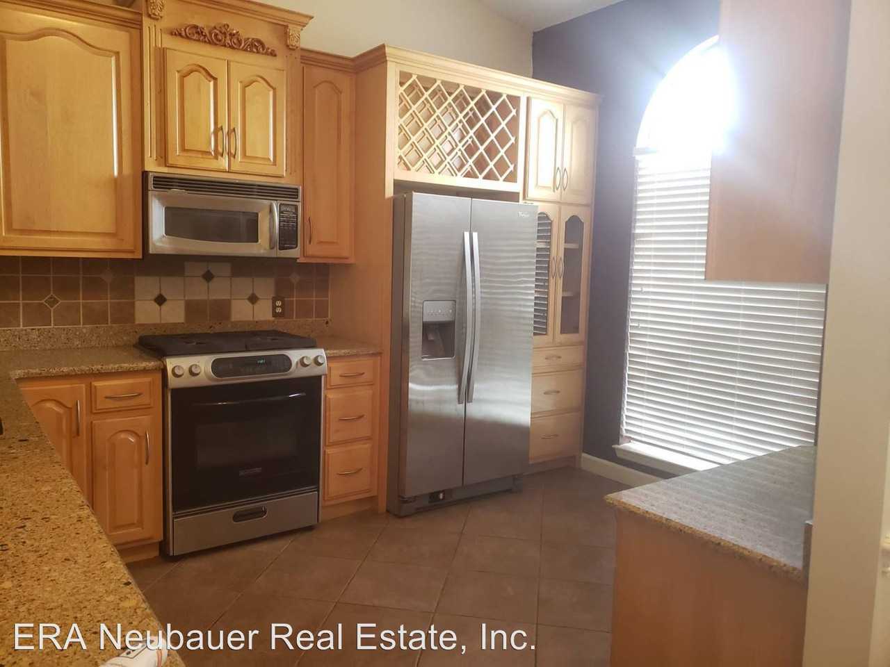 108 Bidawee Court - Photo 3 of 8