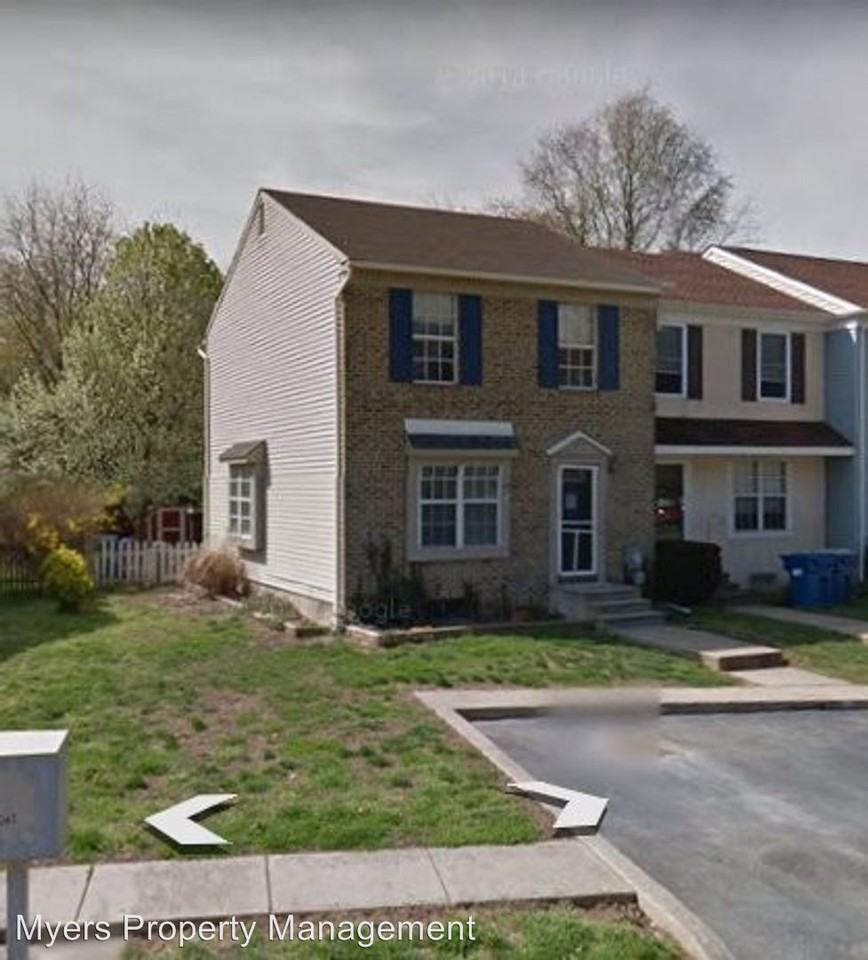 821 Commons Lane - Photo 2 of 2