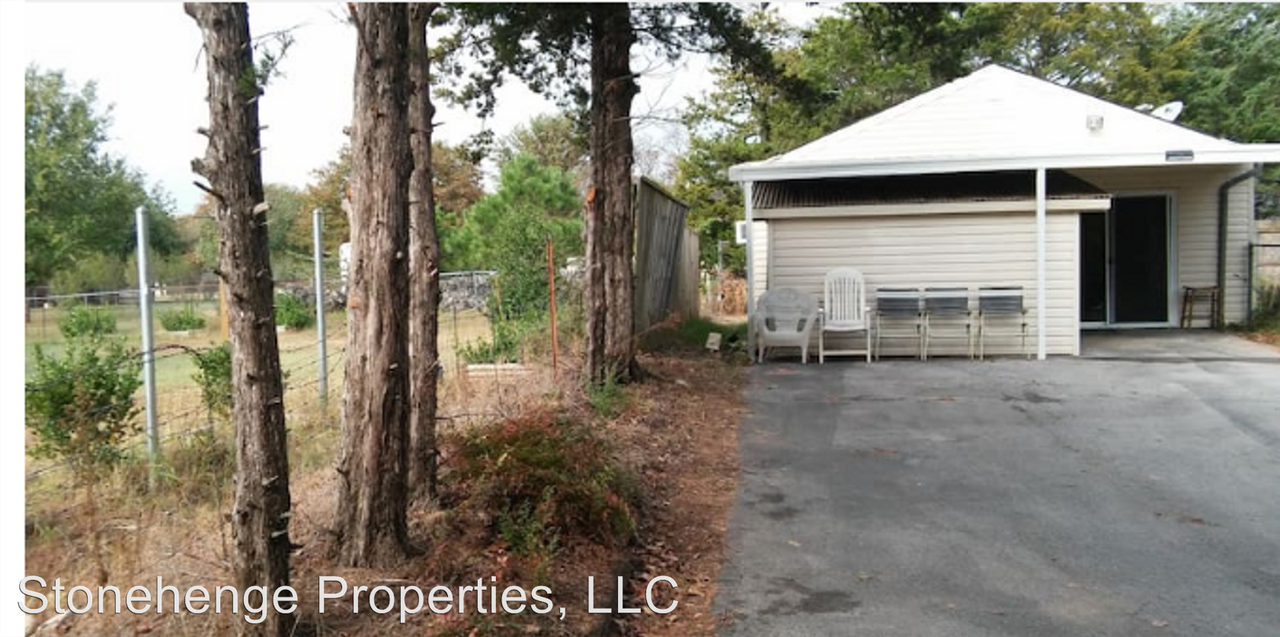 3018 Woodcrest Way - Photo 2 of 5