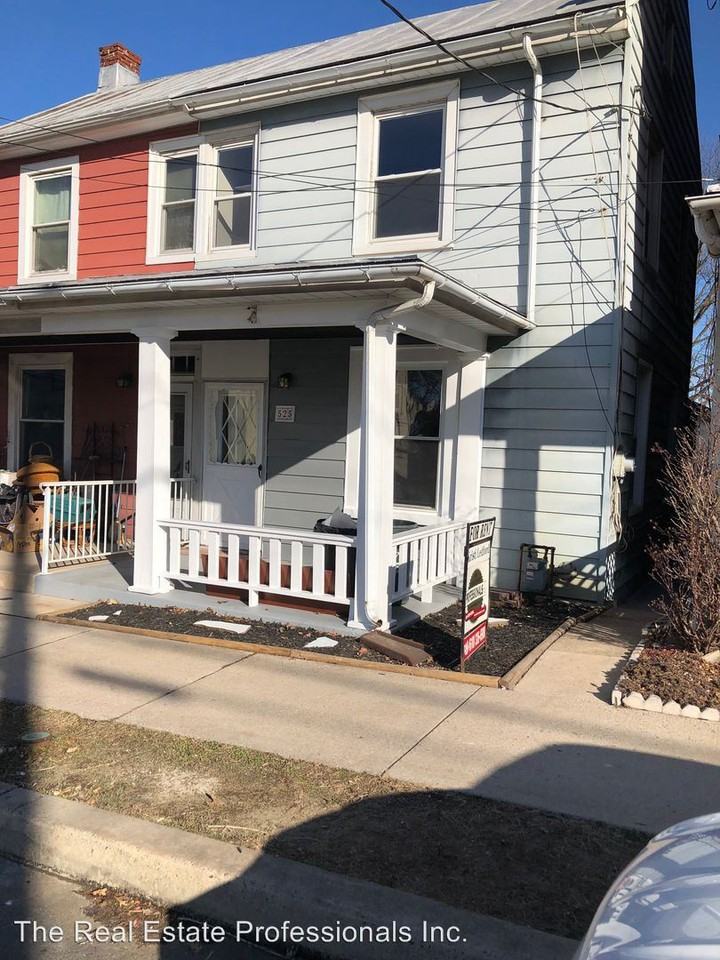 525 E. Main St. - Photo 2 of 12